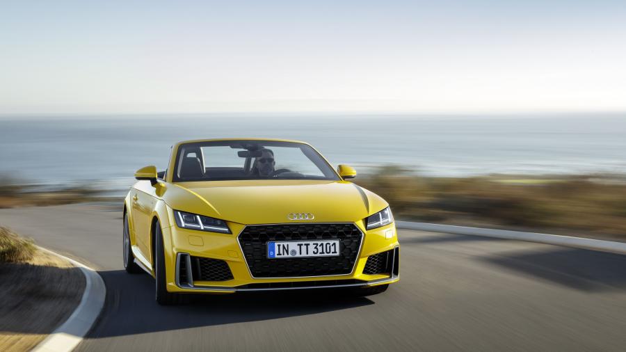  Audi TT Roadster S-Line (8S) 2018 года  (WW) (фото 11 из 33)